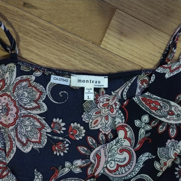 Wrap around dress - Picture 2 of 2